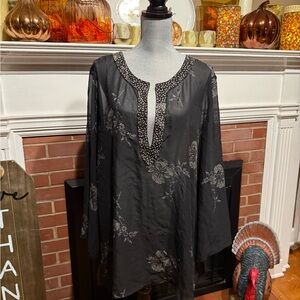 Susan Graver Black Floral Tunic Top